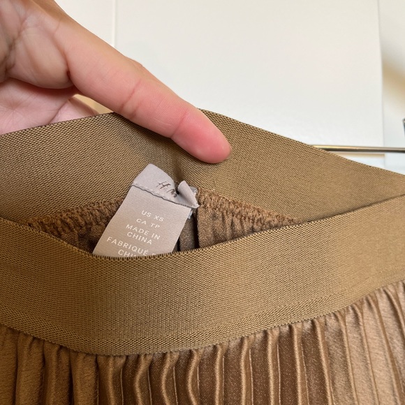 H&M Midi Skirt - Picture 5 of 5